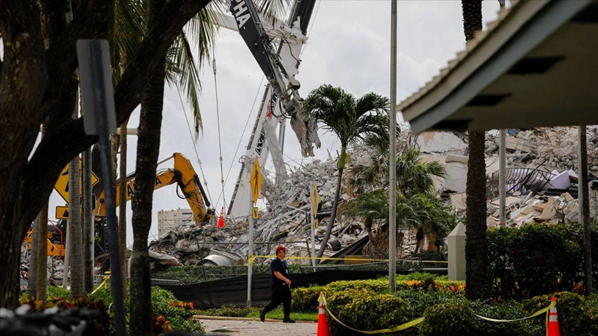 Miami'de çöken 13 katlı binada ölenlerin sayısı 86'ya yükseldi
