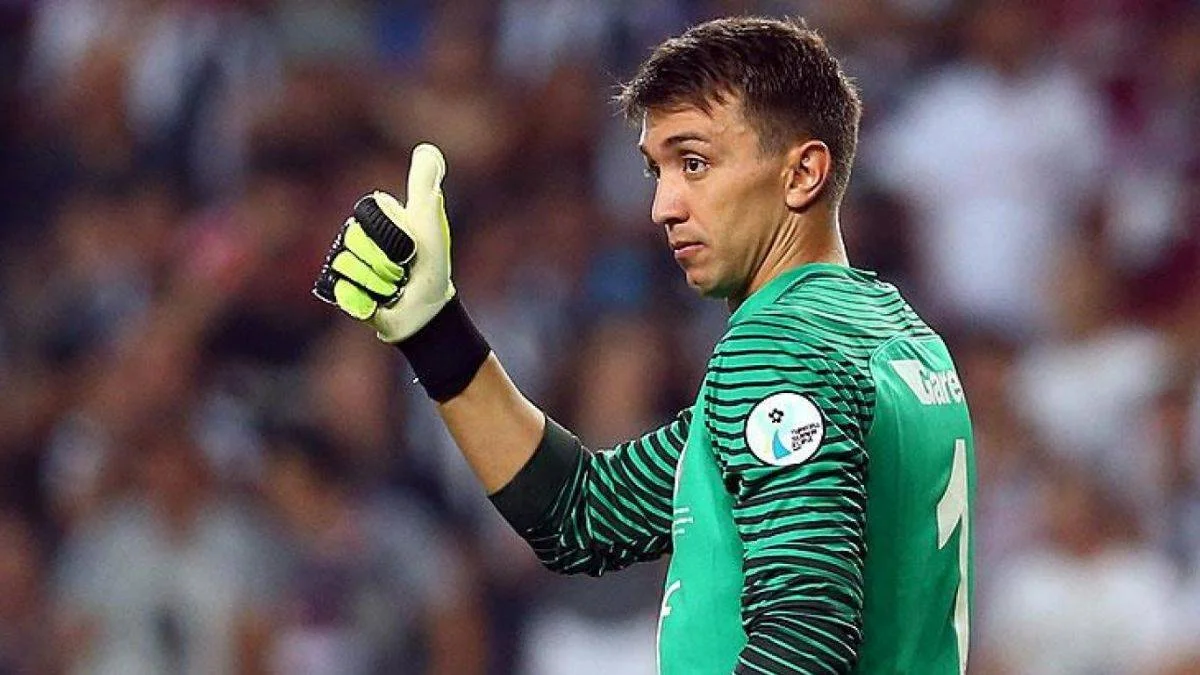 Muslera: Benden 1905 fidan, golsüz her maç için 100 daha!