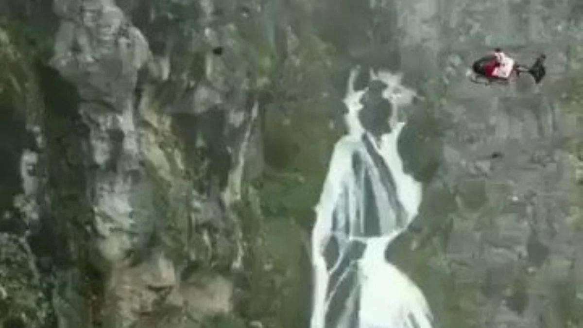 Peru'nun ünlü gelin şelalesi..