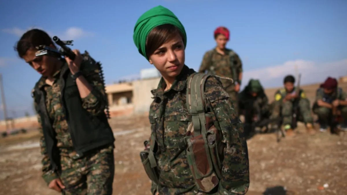 Prof. Dr. Doster: ABD, YPG'nin çocukları kullanmasını görmezden geliyor ama Türkiye'yi listeye ekliyor