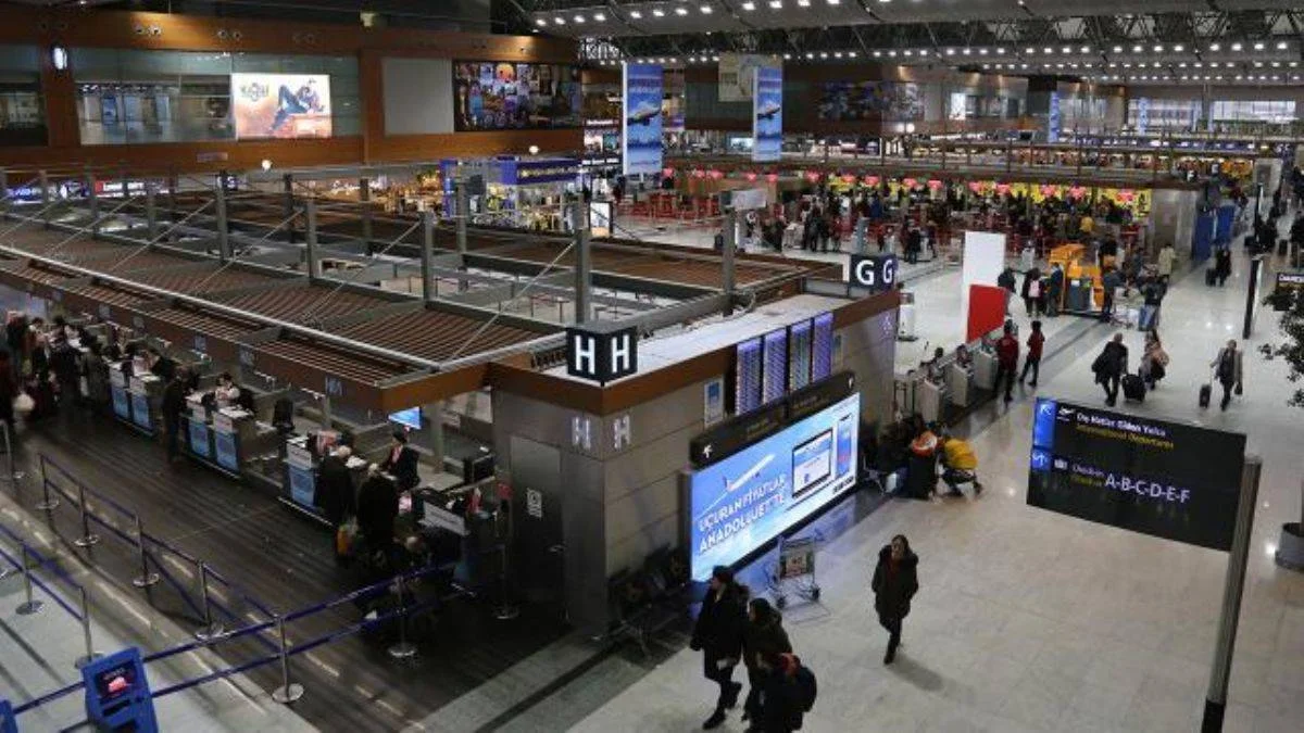 Sabiha Gökçen Havalimanı'nda salgın döneminin en yüksek yolcu sayısına ulaşıldı