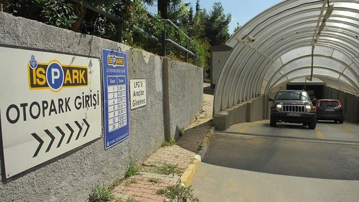 Sağlıkçılar ve minibüsçüler İSPARK'lardan ücretsiz faydalanacak