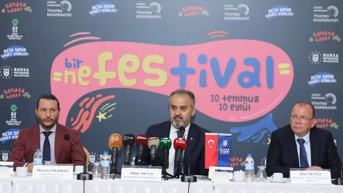 Sanatçıya destek halka moral festivali