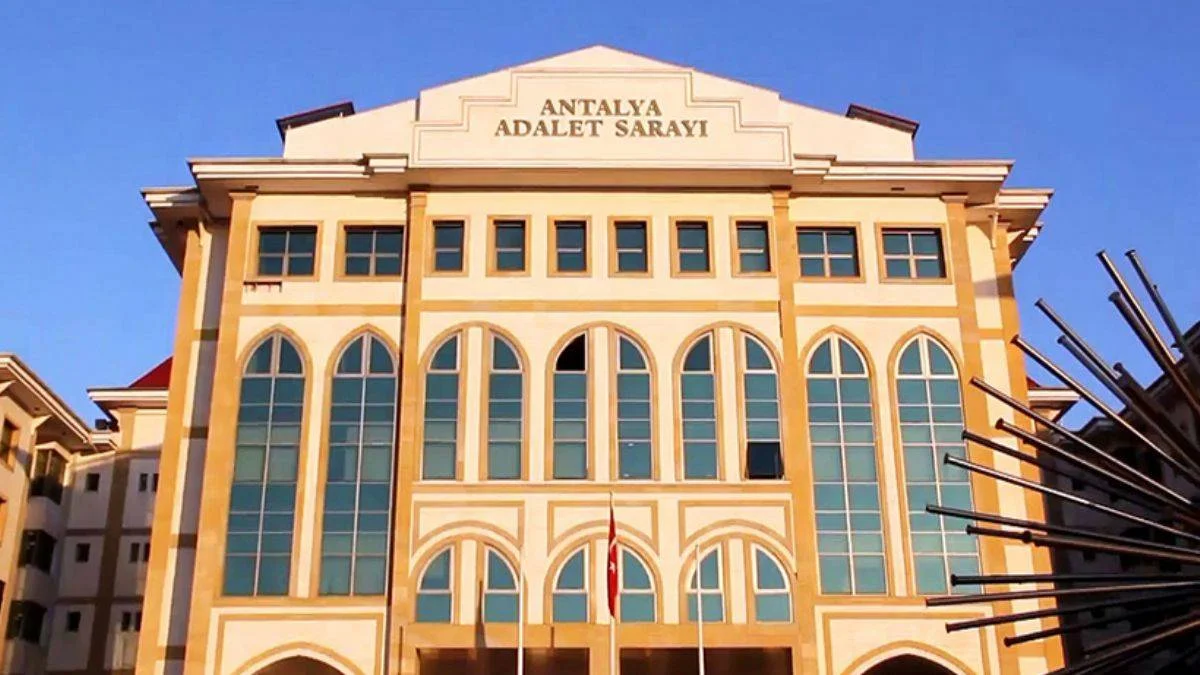 Savcı kocasını, 3 yıl boyunca 'hâkimim' diye kandırdı