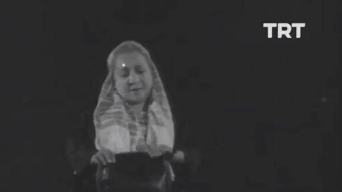 Tek kişilik dev kadro: Adile Naşit
