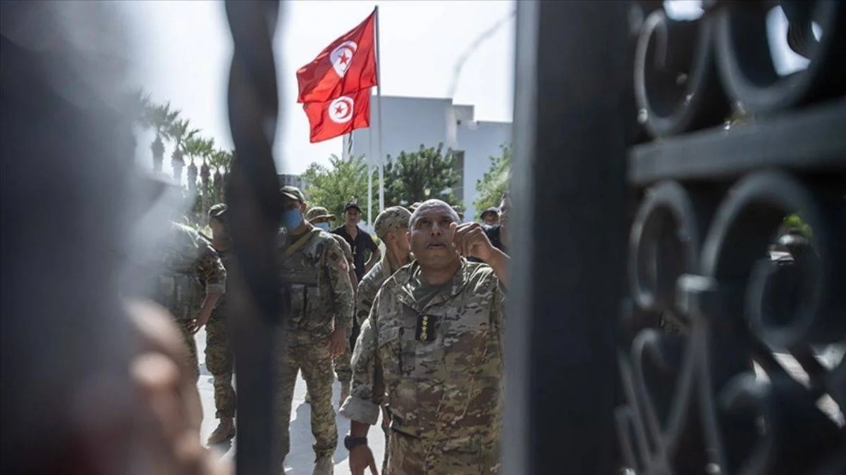 Tunus'taki muhalif parti, Said'in aldığı kararlardan memnun