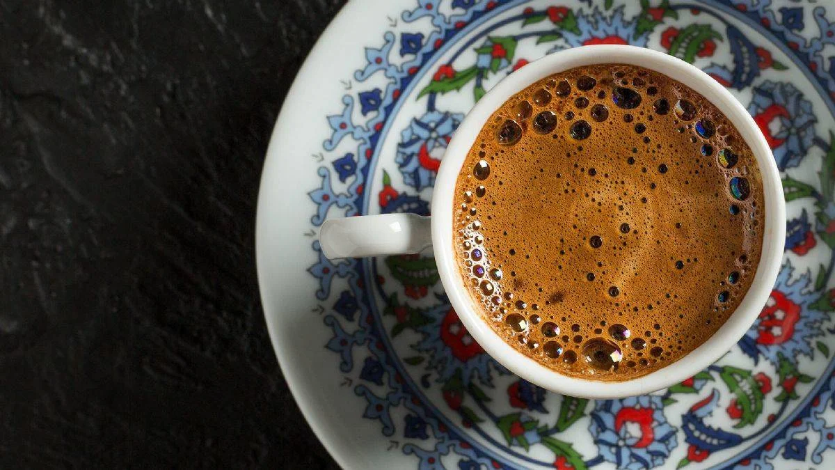 Türk kahvesi telvesi ile yüz maskesi nasıl yapılır?