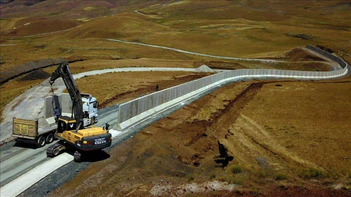 Van-İran sınırı 'geçilmez' olacak
