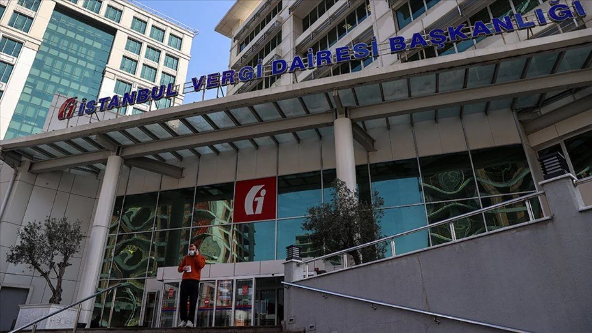 Vergi daireleri pazartesi gününe kadar açık
