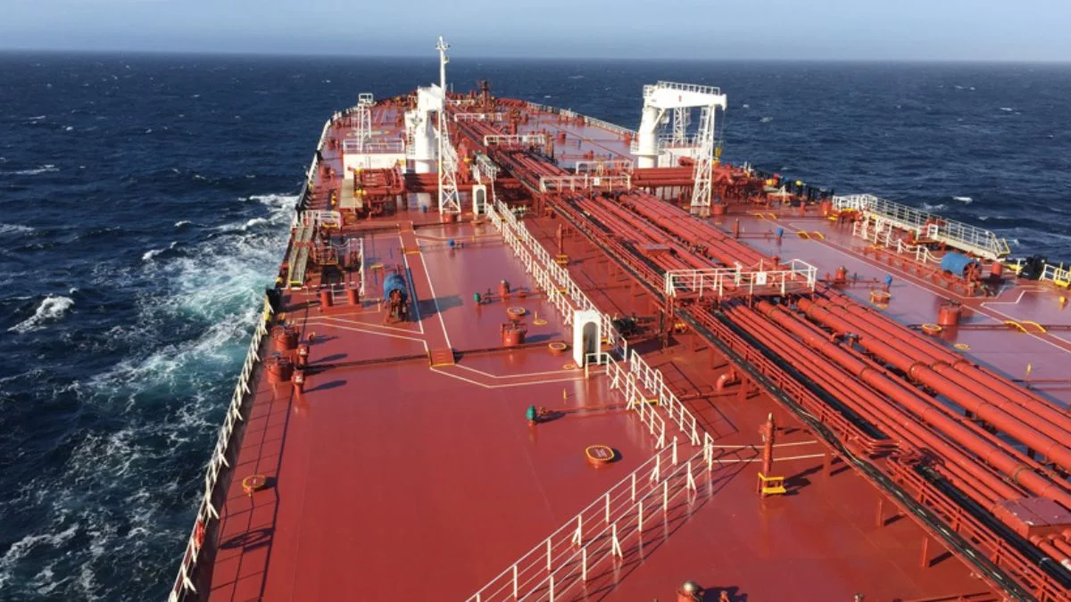 Yemen'de bir petrol gemisi battı