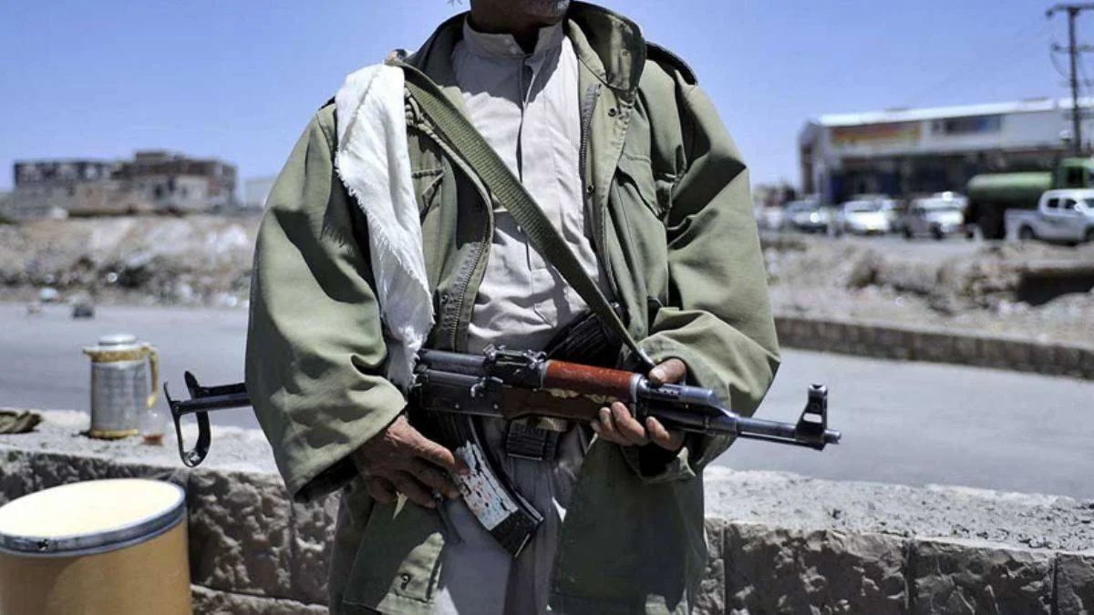 Yemen ordusu: Son iki haftada 200'den fazla Husi militanı öldürüldü