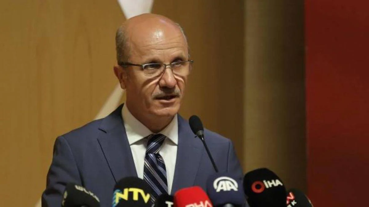 YÖK Başkanı Prof. Dr. Yekta Saraç'ın yerine Marmara Üniversitesi Rektörü Prof. Dr. Erol Özvar atandı