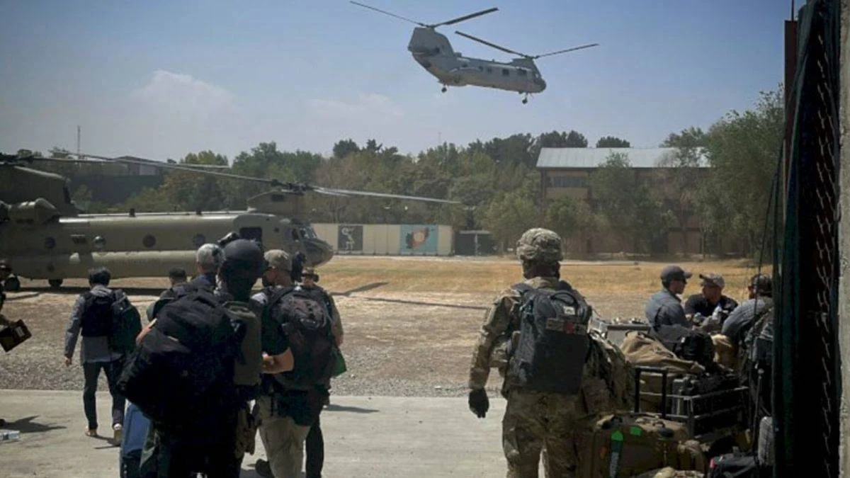 ABD'nin Afganistan'dan çekilmesi Vietnam hezimetine benzetildi