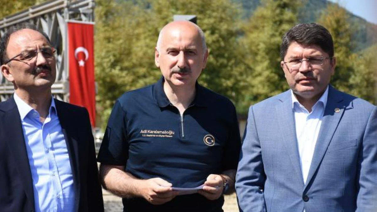 Adil Karaismailoğlu: Selde hasar gören tüm yolları bir bir trafiğe açtık
