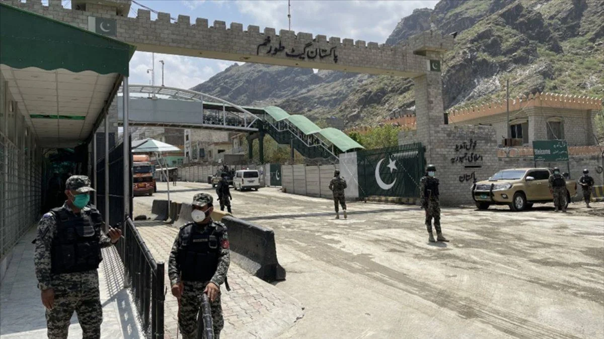 ANALİZ: ABD'nin Afganistan'dan onursuz çıkışının sebebi Pakistan mı?