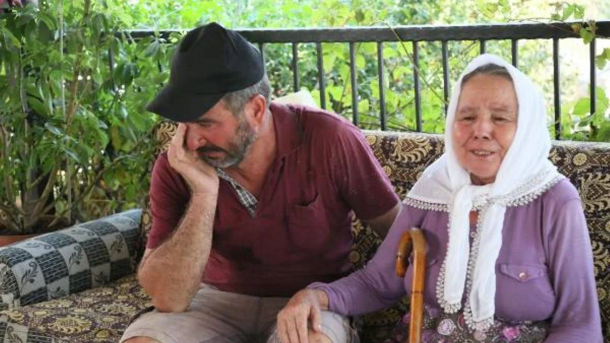 Annesini 600 metre sırtında taşıyıp yangından kurtardı