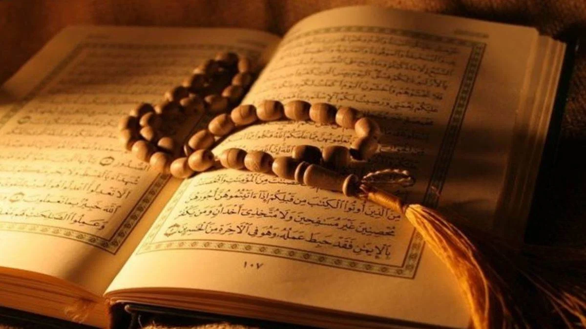 Ayet nedir? Kuranda kaç ayet vardır?