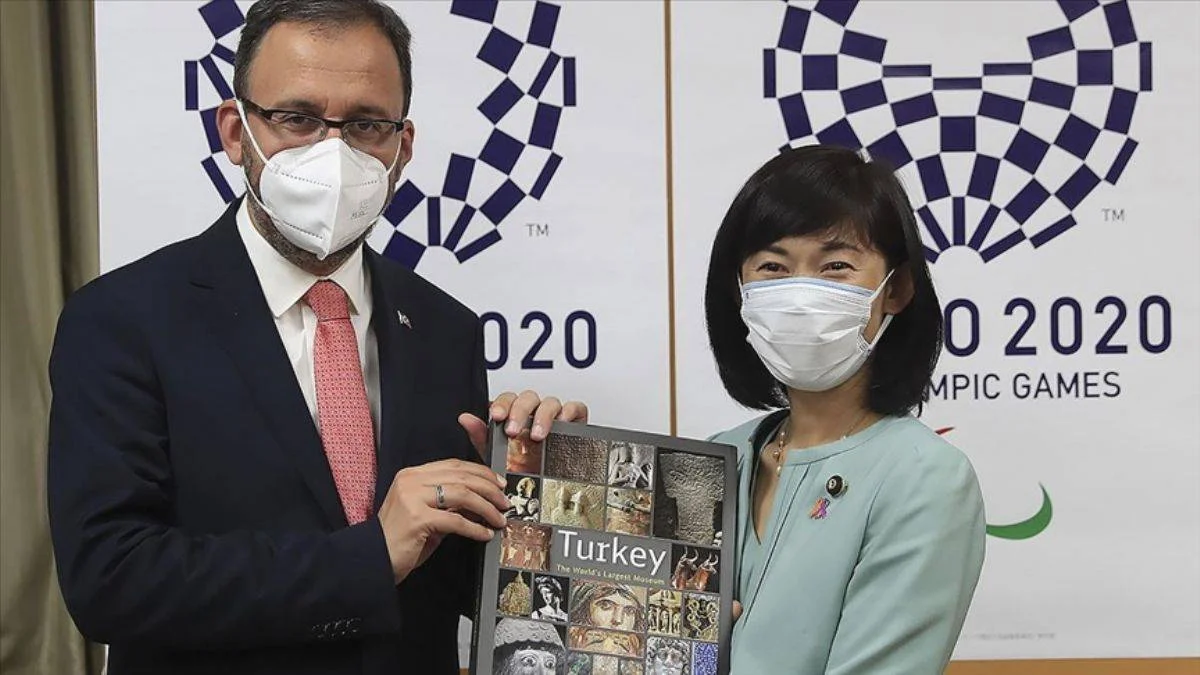 Bakan Kasapoğlu, Japonya Olimpiyatlar Bakanı Marukawa Tamayo ile görüştü