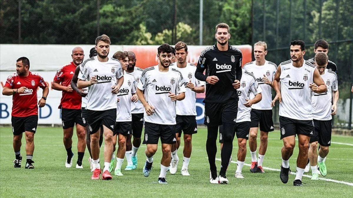 Beşiktaş sezonun açılış maçında yarın Çaykur Rizespor ile karşılaşacak