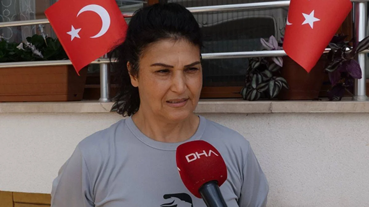 Busenaz'ın annesi: İman ve Türk'ün gücüyle bu başarıyı aldılar