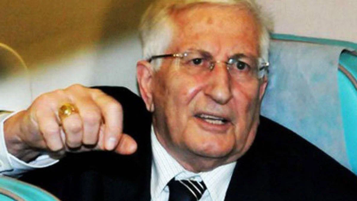 "Çevik Bir, Emniyet'te seccade istedi; beş vakit namaz kıldı" iddiası