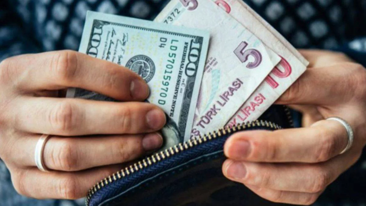 Dolar, Türk Lirası karşısında güç kaybediyor
