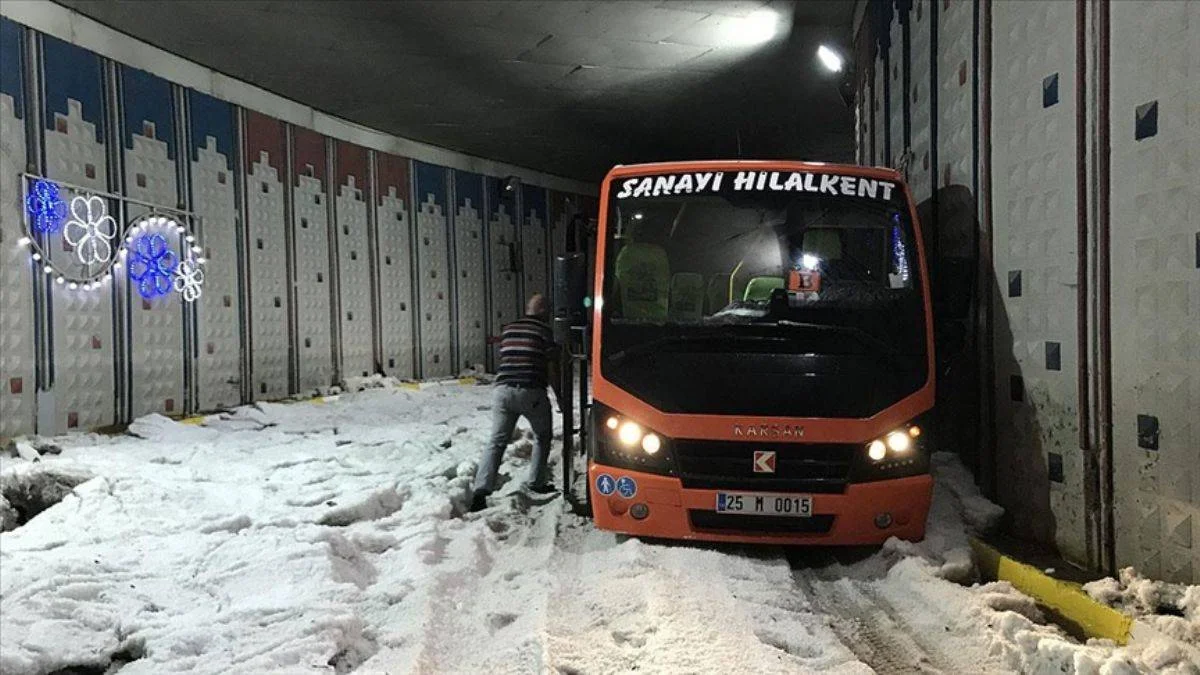 Erzurum'u dolu vurdu