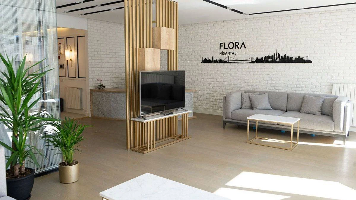 Flora Klinik'le Karın Germe Ameliyatı Olun