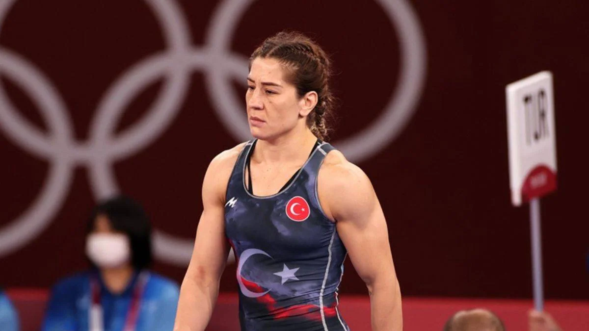 Güreşçi Yasemin Adar bronz madalyanın sahibi
