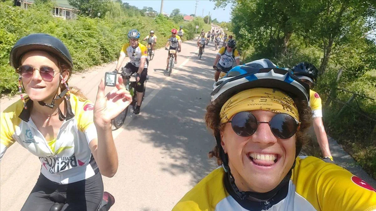 Hollandalı Bisikletçiler Kocaeli'de Pedalladı