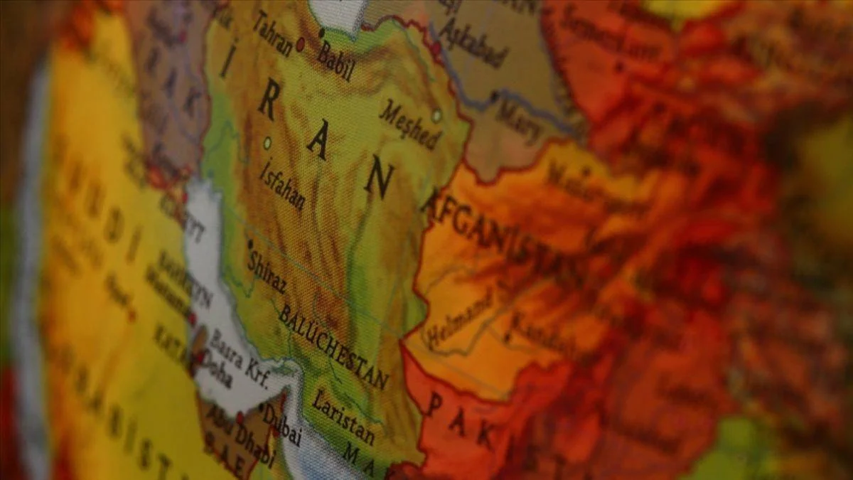 İran, Afganistan ile sınır kapısını kapattı