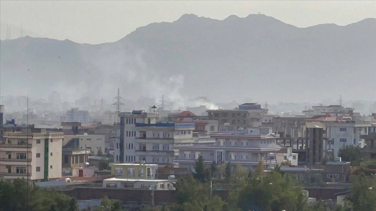 Kabil'de havalimanı yakınında şiddetli patlama