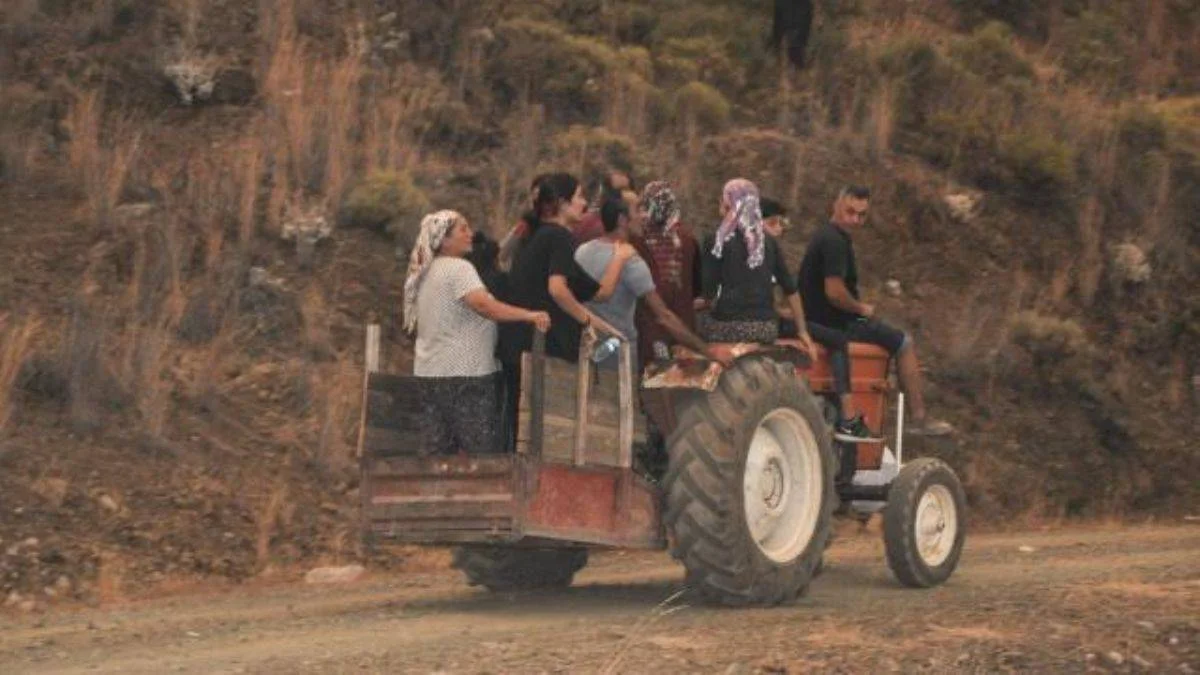 Köyceğiz'de bir mahalle daha tahliye edildi
