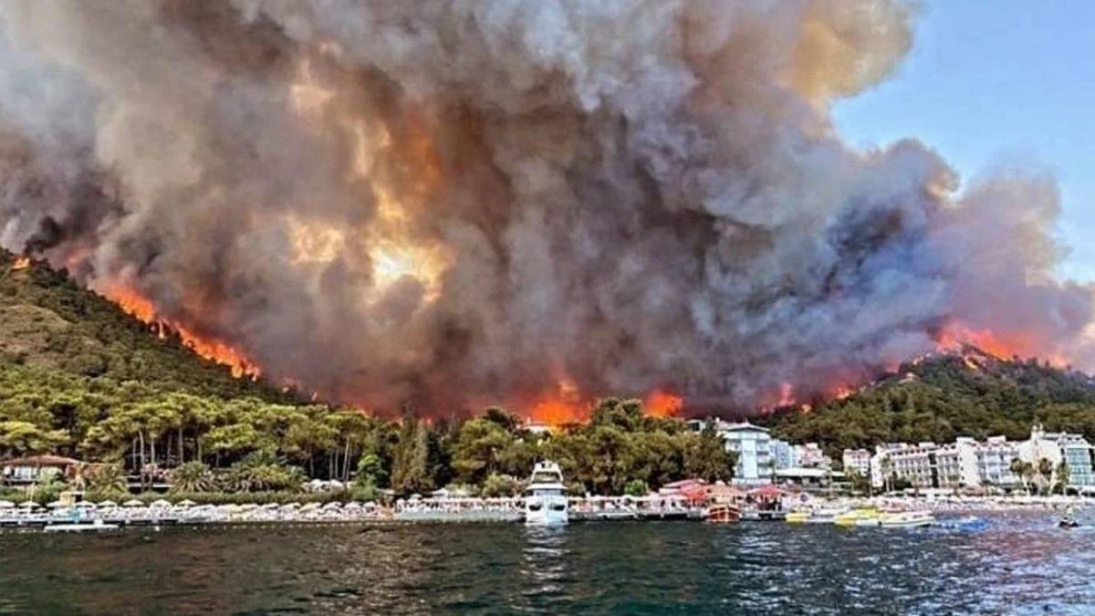 Marmaris'te yangın söndürüldü mü? Marmaris'te orman yangını bitti mi?