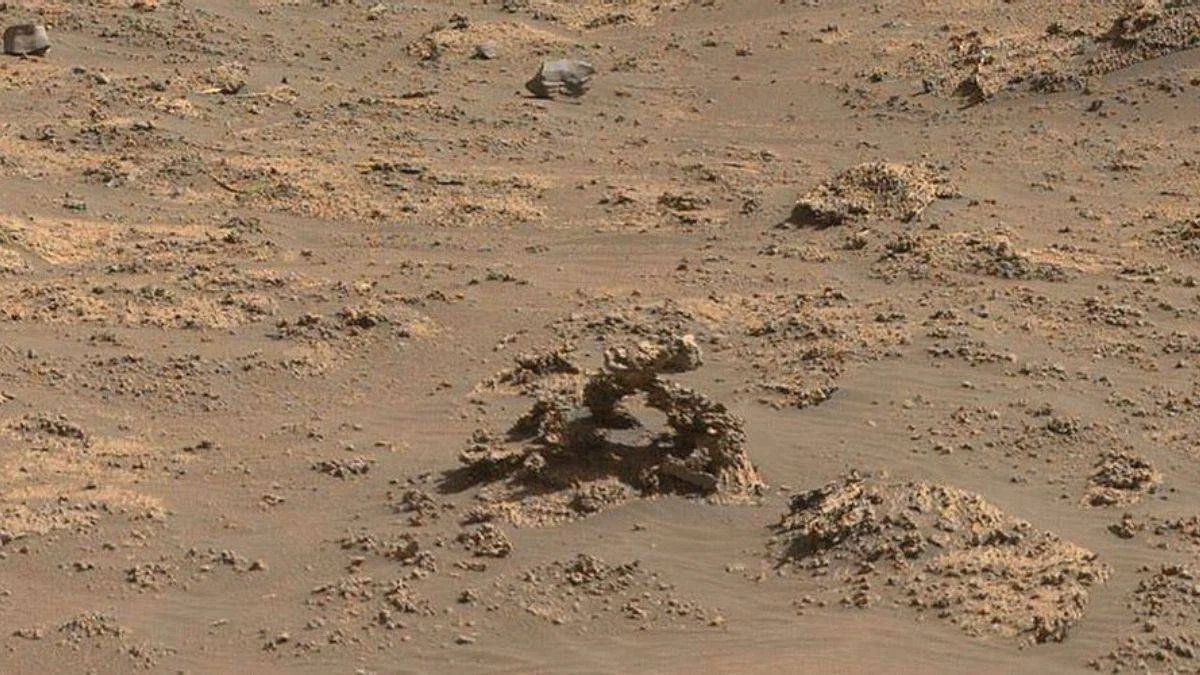Mars'ta 'Solucan kaya' görüntülendi
