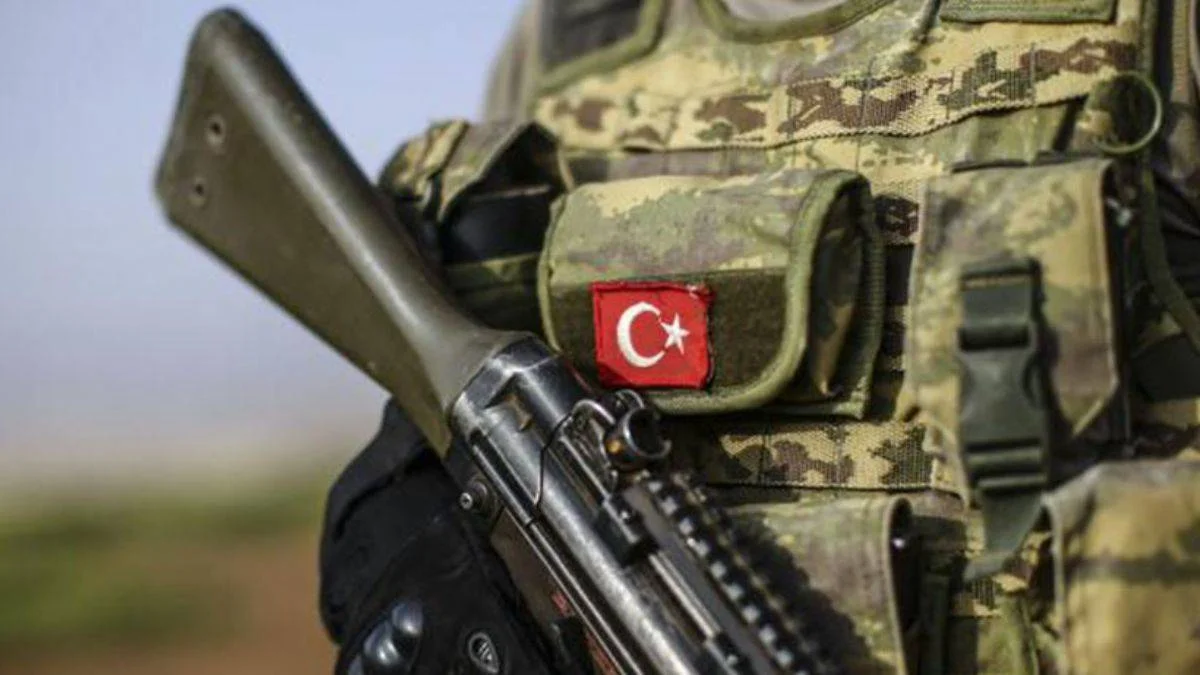 MSB: Pençe-Şimşek bölgesinde bir asker şehit oldu