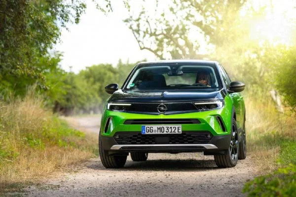 Opel tamamen elektrikli olacak, Çin pazarına girecek ve Manta-e'yi pazara sunacak!