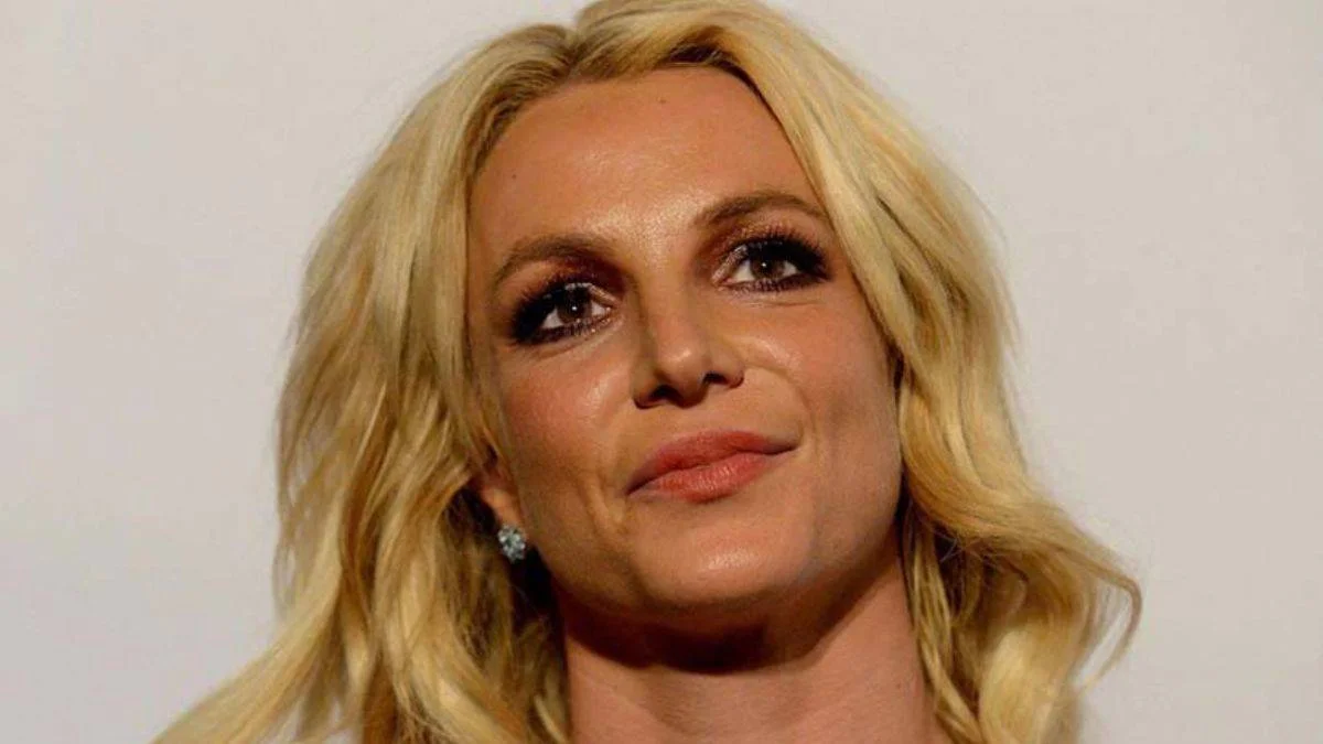 Pop yıldızı Britney Spears'in babası vasilikten çekiliyor