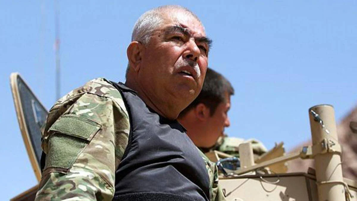 Raşid Dostum, çatışmaların yoğunlaştığı Afganistan'a döndü