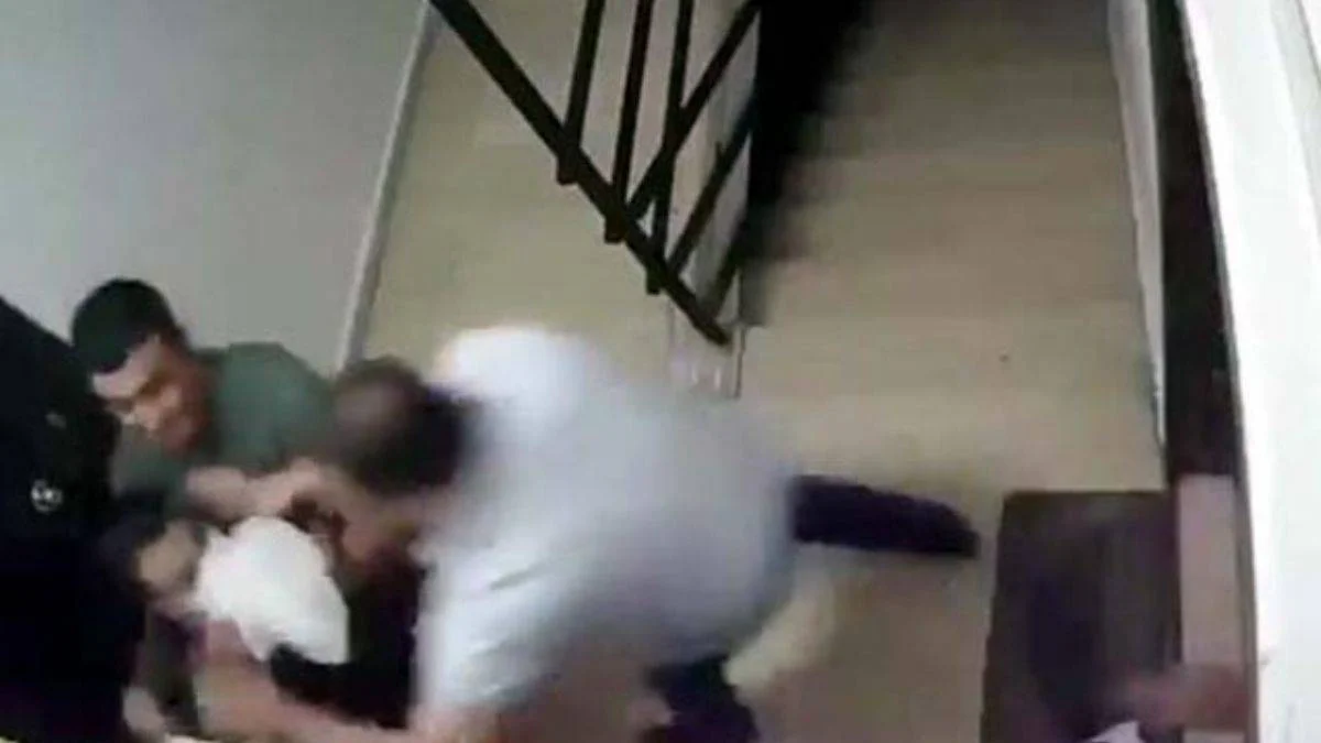 Sahte MİT ve polis kimlikli dolandırıcı suçüstü yakalandı