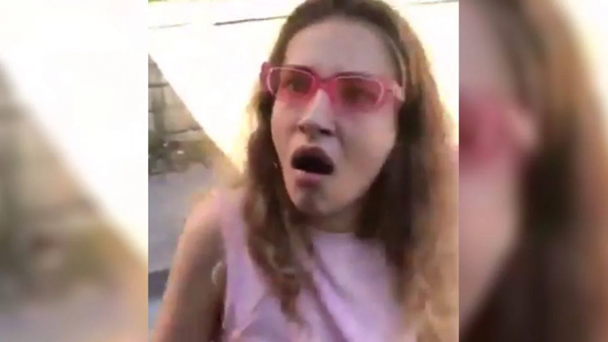 Şarkıcı Irmak Arıcı, trafikte tartıştığı kişinin yüzüne tükürdü