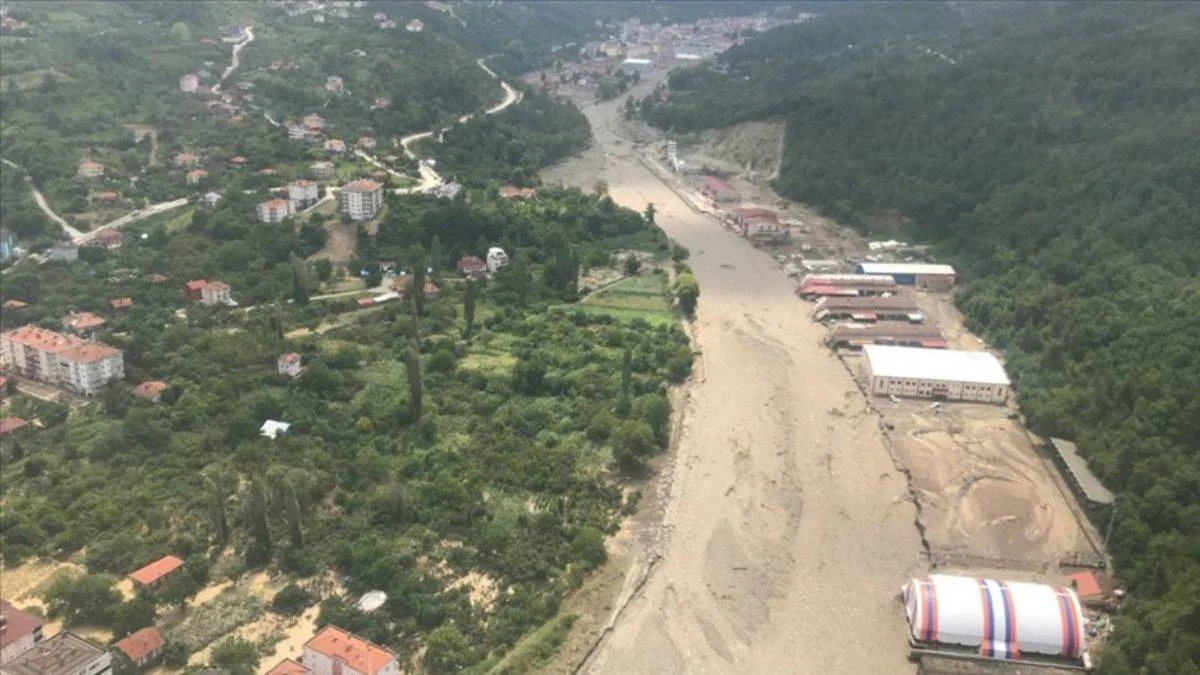 Sel faciasında hayatını kaybedenlerin sayısı 17 oldu