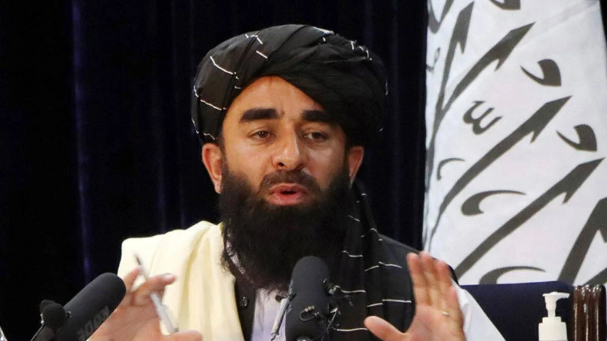 Taliban kaybettiği üç bölgeyi geri aldı