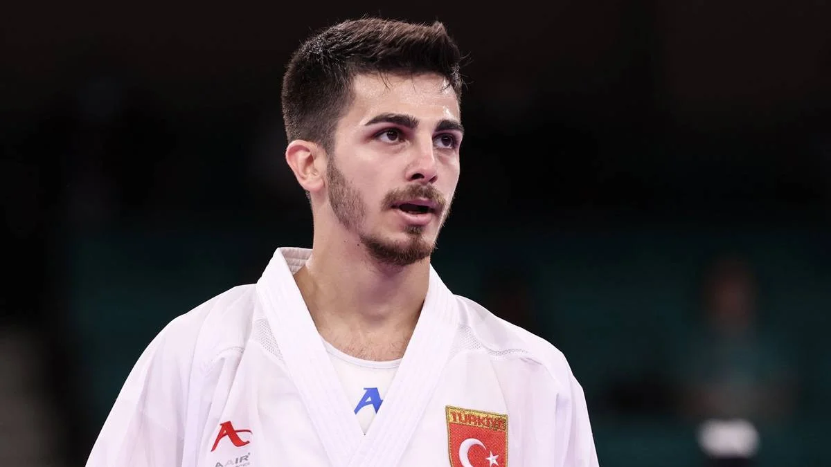 Tokyo 2020'de tarihi başarı: Eray Şamdan karatede gümüş madalyanın sahibi