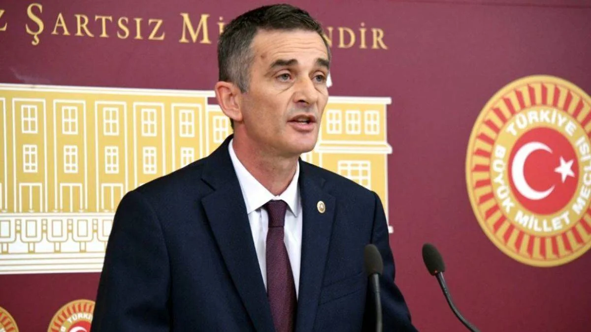 Ümit Dikbayır kimdir? Ümit Dikbayır nereli ve kaç yaşında?