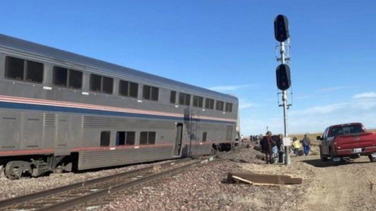 ABD'de tren raydan çıktı: Çok sayıda ölü ve yaralı var