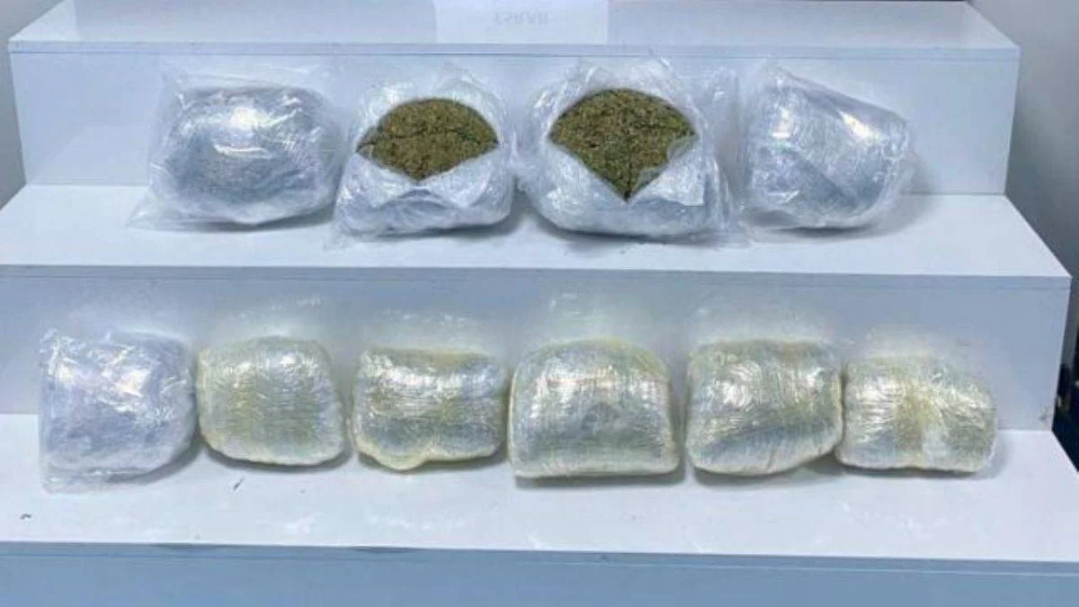 Adana'da otomobilde 7 kilo uyuşturucu ele geçirildi