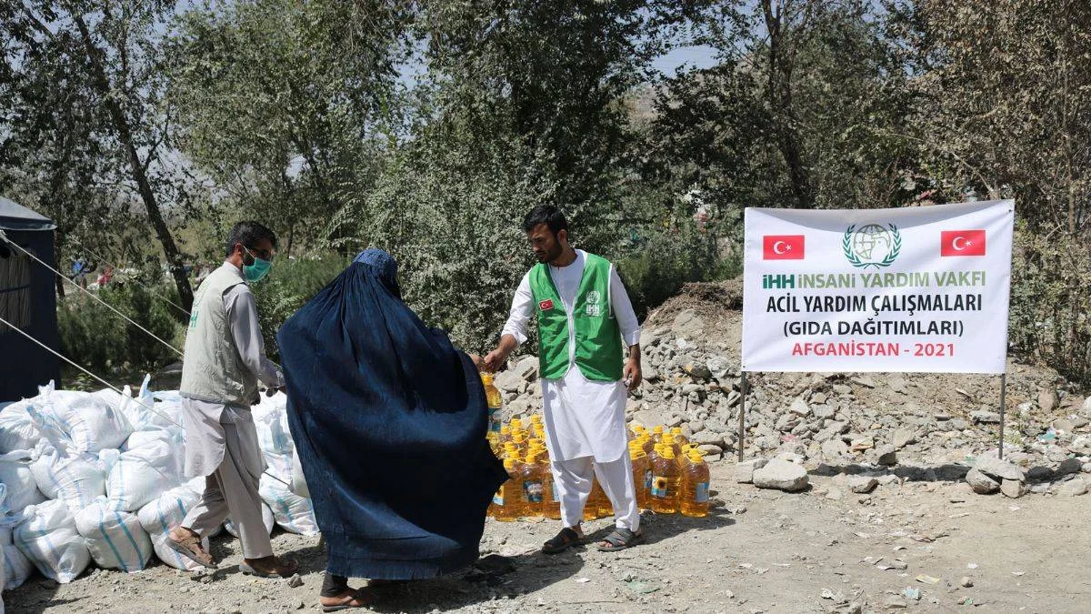 Afganistan'da 8 bin kişiye yardım