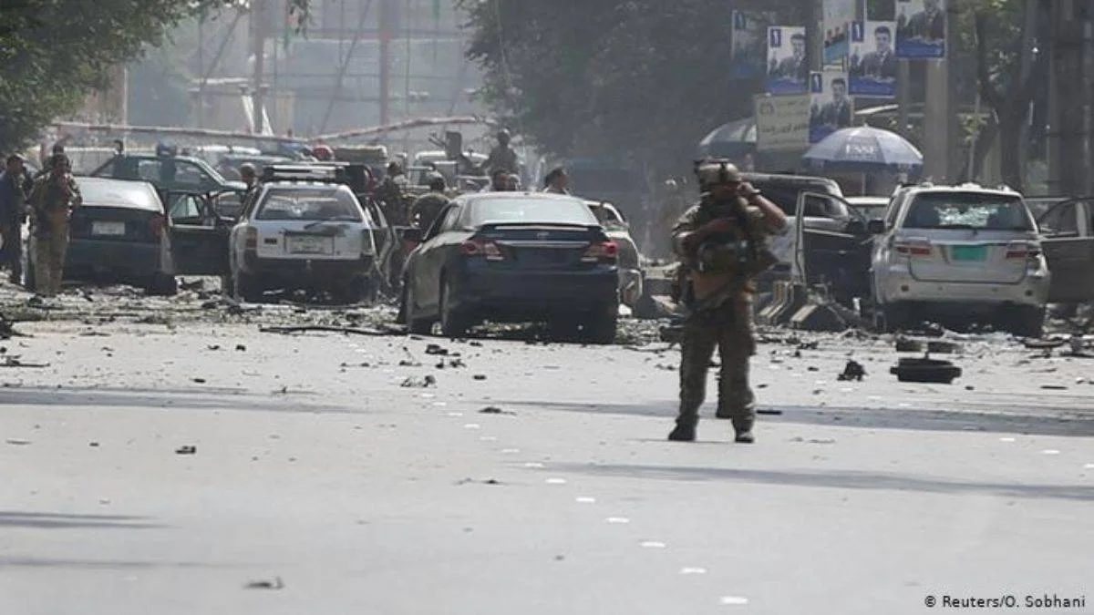 Afganistan'ın Celalabad kentinde Taliban'a yönelik saldırıyı IŞİD üyesi üstlendi