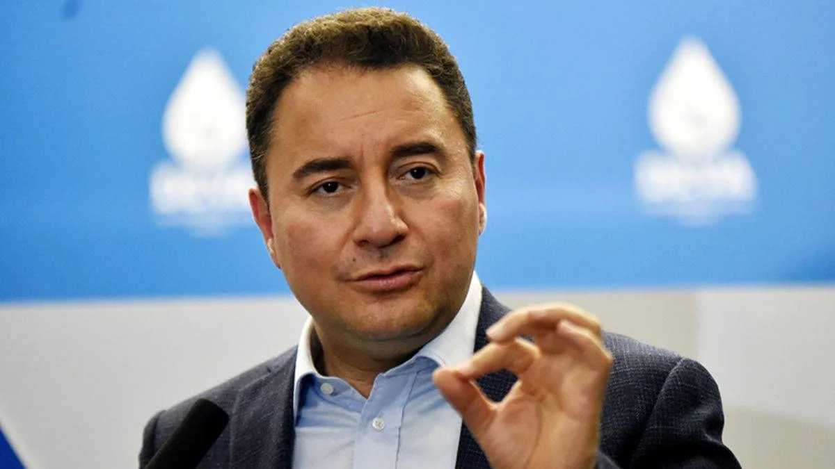 Ali Babacan, AK Parti'den ilk istifa ettiği tarihi açıkladı
